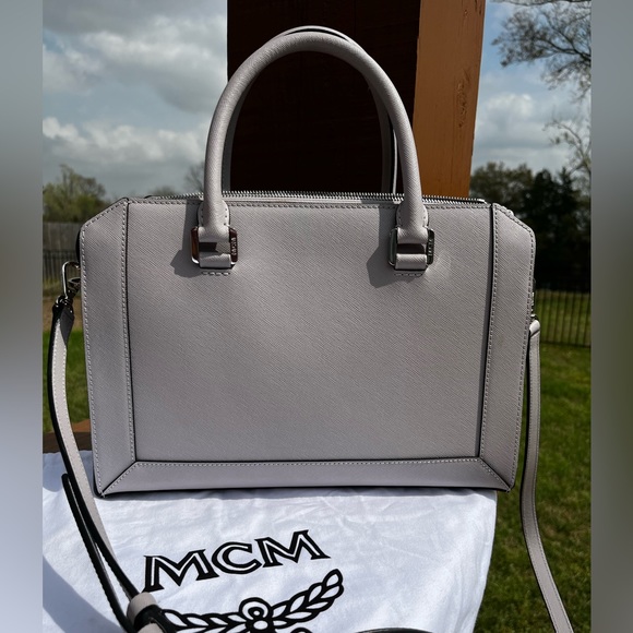 MCM NWOT Saffiano Nuovo Gray Tote Crossbody Bag with Dust bag - Picture 3 of 14